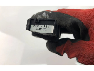 Подрулевой переключатель 8200850420 Dacia Sandero