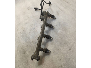 Комплект форсунок E7t05072 Mitsubishi Galant