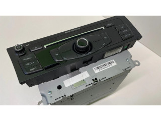 Радио/ проигрыватель CD/DVD / навигация