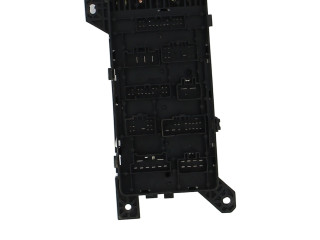 Pojistková skříňka Řídící jednotka BSM 0K54D67720B KIA Carnival 2005