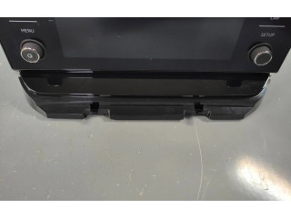 Дисплей 5E3035869C Skoda Octavia Mk4