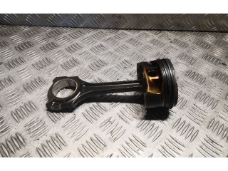  Поршень M 270.910 2700300420, A2700300420  Mercedes-Benz CLA C117 X117 W117  