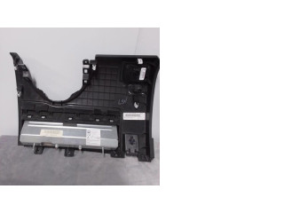 Другая деталь салона