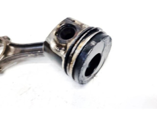 Поршень с шатуном Skoda Octavia Mk2 (1Z)