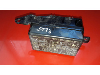 Блок предохранителей MR409811 Mitsubishi Pajero Sport I