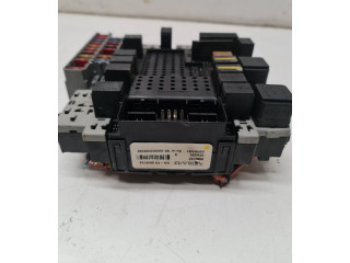 Блок предохранителей HWPN8645729, 000002008293   Volvo V70    