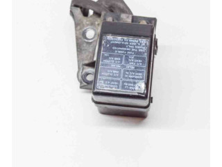   Pojistková skříňka    Dodge Stealth 1991