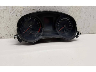 Панель приборов 5C6920975D Volkswagen Jetta VI