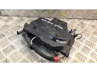 Блок предохранителей  1802319041   Ford Focus    