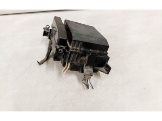 Ящик предохранителей (комплект) MR587807 Mitsubishi Endeavor