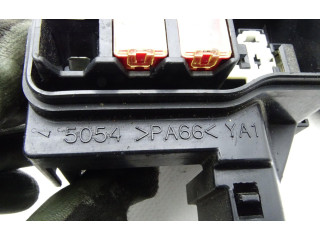 Блок предохранителей 5054 Volkswagen Phaeton