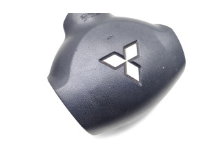 Подушка безопасности водителя 7030A217XB, 611044600E   Mitsubishi L200