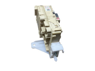 Блок предохранителей 892210F010   Toyota Corolla Verso E121    