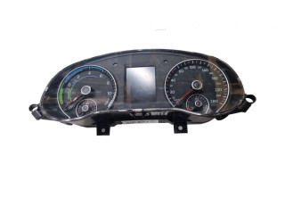 Панель приборов 5C6920882   Volkswagen Jetta VI       