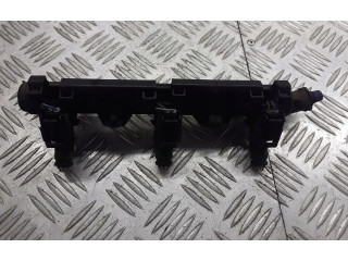 Топливная рампа 03E133320   Skoda Fabia Mk1 (6Y)  