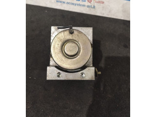 Jednotka ABS Nissan X-Trail T30 2003