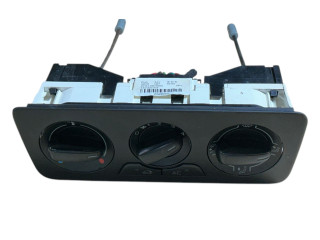 Блок управления климат-контролем 8X0820045, 90151465   Audi A1