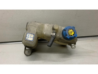 Расширительный бачок охлаждающей жидкости    