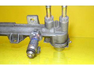 Топливная рампа 036133319B   Volkswagen Golf IV  