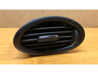 Боковая воздушная решётка