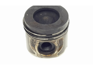  Поршень с шатуном  PISTON204DTA, 204DTA  Land Rover Range Rover Velar  