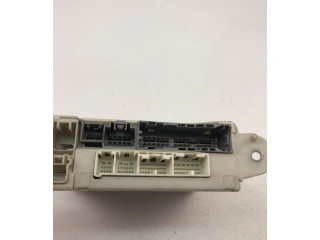 Pojistková skříňka 8273030632 Lexus GS 300 350 430 450H 2009