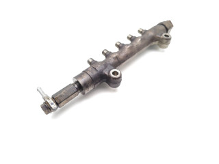 Топливная рампа Subaru Outback для двигателя EE20Z