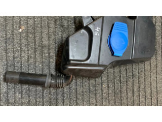 Бачок оконной жидкости