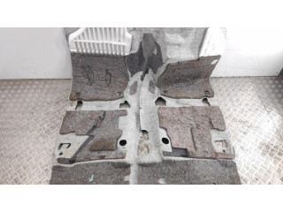 Передний ковер салона