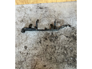 Vstřikovací lišta 1955003110 Mazda 323