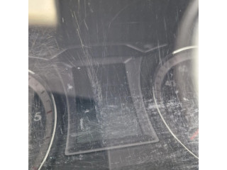 Přístrojová deska Hyundai i40 2014 940033Z050