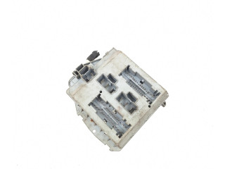 Блок предохранителей 46809993, 46520429 Fiat Albea