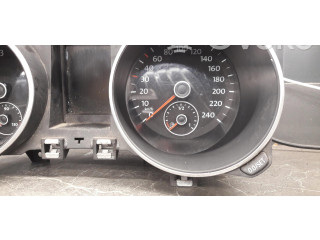 Панель приборов a2c53219792 Volkswagen Golf VI