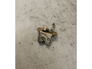 Zámek zadních dveří Volvo S40, V40 2002