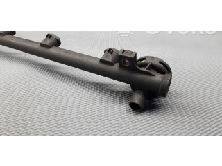 Топливная рампа Renault Clio I