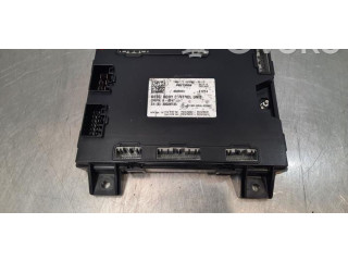 Блок комфорта 30026135, 101090700D Tesla Model S