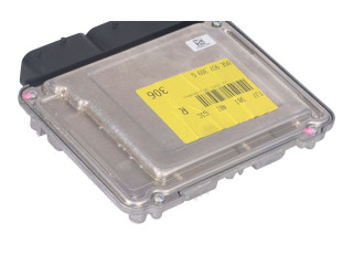 Блок управления двигателя 05E906012Q   Audi A3 8Y