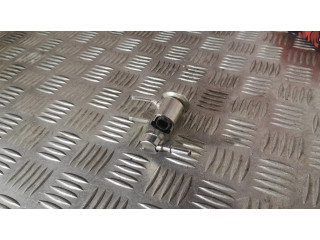 Vstřikovač A0004901613, 17T25803980 Mercedes-Benz E W212 pro naftový motor 2.2