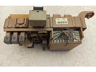 Блок предохранителей 8264113040   Toyota Corolla Verso E121    