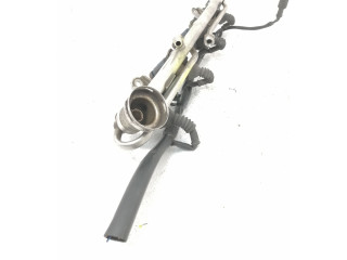 Vstřikovací lišta 06B133681   Audi A4 S4 B5 8D  pro benzínový motor 1.8  