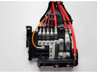 Блок предохранителей 30659092, 30659093 Volvo S60