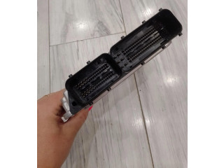 Řídící jednotka 038906016N Volkswagen Multivan T5 2009