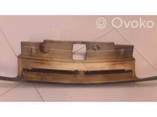 Передняя решётка Citroen Xantia 9608645377