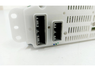 Блок управления климат-контролем 7820B100XA Tesla Model 3