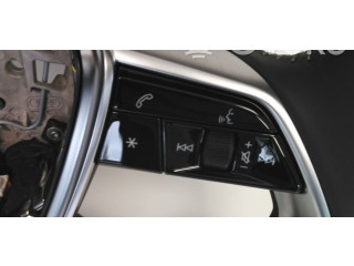 Руль Audi e-tron - года 4KE419091AJAJ, 4KE419091A