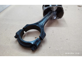 Píst Mercedes-Benz C W205 M274,920