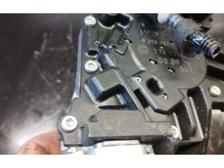 Моторчик заднего дворника 1T0955711    Volkswagen Touran I