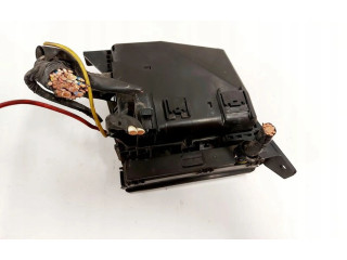 Ящик предохранителей (комплект) MR587816 Mitsubishi Grandis