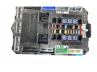 Блок предохранителей C2Z26803, C2Z13614 Jaguar XF