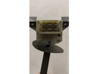 Ручка стеклоочистителей 66092103   Volvo 240